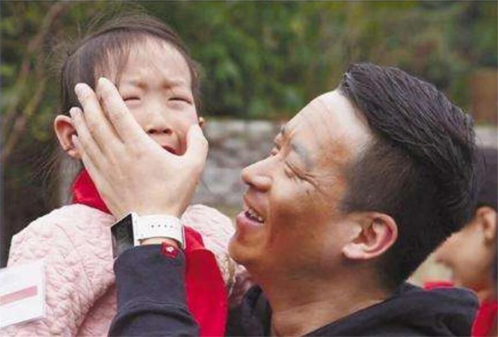 宝贝宠物|孩子的“宝贝宠物”上了餐桌,哭得上气不接下气,妈妈:好吃吗