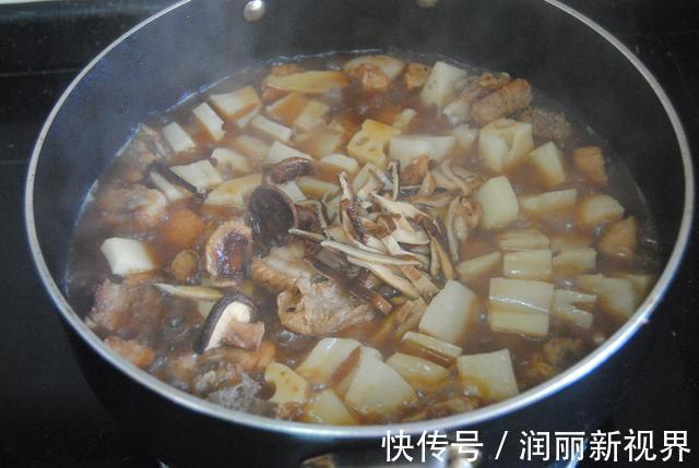 生炒|夏天怎么炖排骨应季蔬菜可别少,养胃健脾补钙壮骨,老少皆宜