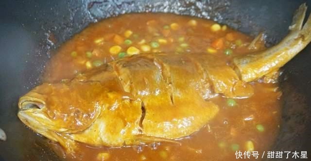 黄鱼的经典做法茄汁烧黄鱼,这味道,让你有舔盘子的冲动