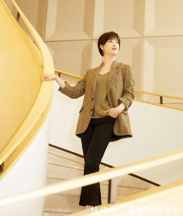 精致 女人不管多大年龄,都要穿衣精致!学会这些秋冬穿搭,给气质加分!