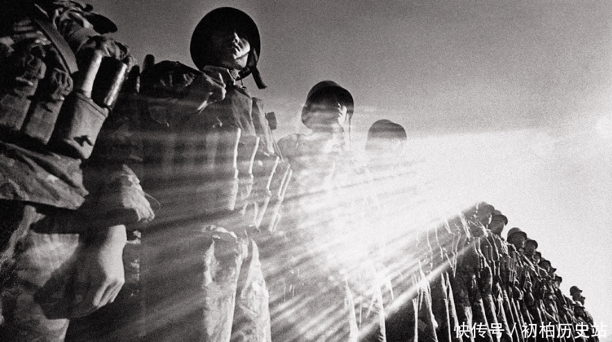 情况|1986年老山战场照《死吻》:那名救护队女战士,后来情况如何?