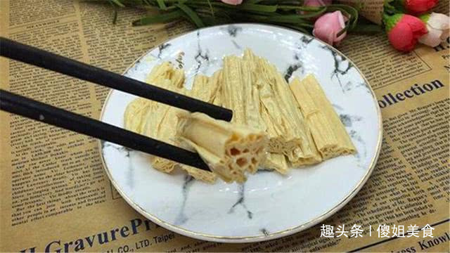 泡腐竹,最忌直接用水泡,缺1步,难怪腐竹外烂内硬不好吃