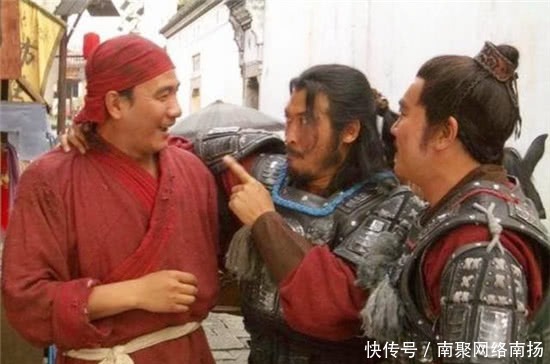 男孩|朱元璋抱着4岁男孩,含泪说:这是英雄之子,我养他长大!