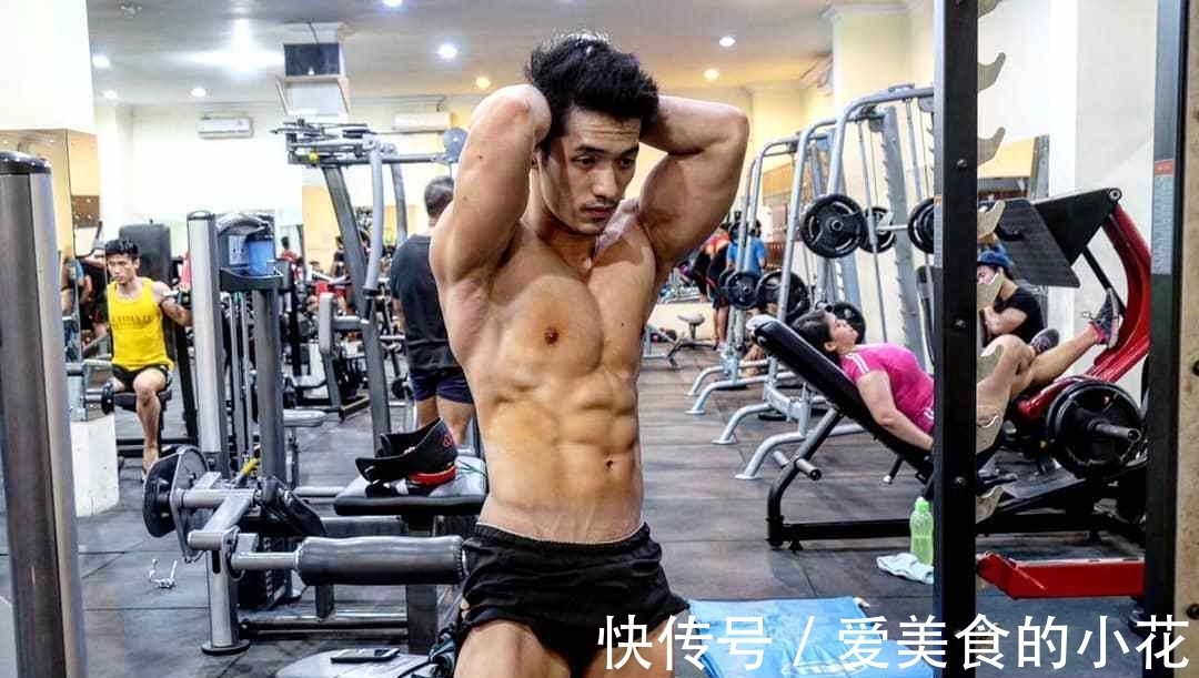健身房|性感男神：肌肉型男强势来袭，精心雕琢的人鱼线尤其迷人！