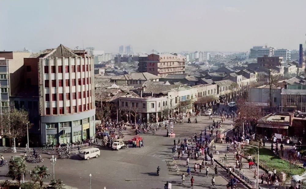 昆明|老照片：80年代的昆明街景，每一张都是回忆