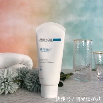 皮肤 拒绝吃土!五款平价又好用的护肤品全方位评测,拯救你的油痘肌!