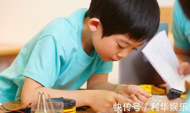 家长|“心灵手巧”的孩子更聪明?家长如何训练孩子的精细动作?