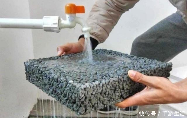 美观|院子别铺水泥了!用这种新型材料代替,实用美观,成本比水泥还低!
