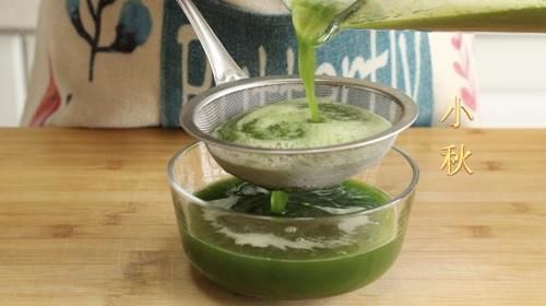 春饼试试这样做，能蒸能烙，轻薄如纸，一锅15张不是问题