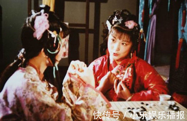 宝钗@红楼梦中谁适合做好友:只有她是宝玉的玩伴,也是黛玉的朋友