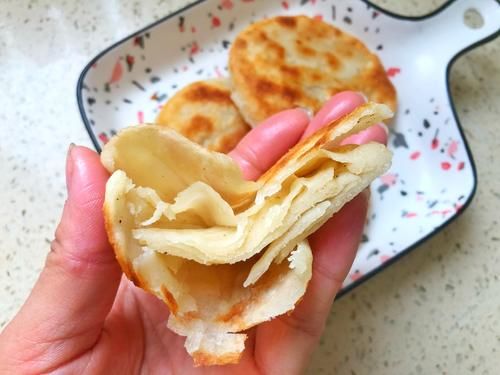  锅盔|我家最爱的早餐，不发面不烫面，和点面就能做，吃着又软又香