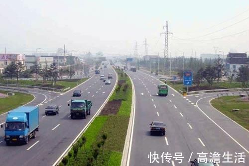 旅游业|我国一条巨型高速公路厉害了，投资380亿，是唯一不收费的，带动旅游业！