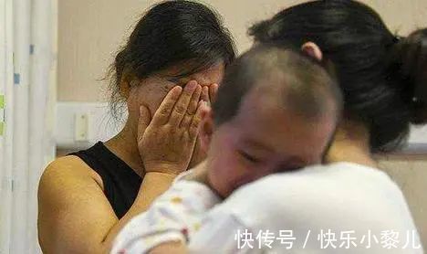 家长|宝宝出生18天学会翻身,奶奶乐得与亲友炫耀,却被儿子送回老家