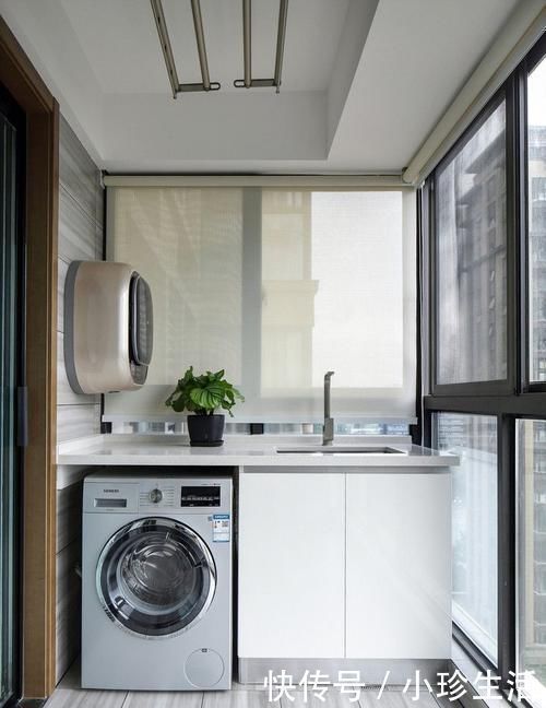 衣物|阳台这么设计,既不影响晾衣服,还能作为休闲区!太聪明了