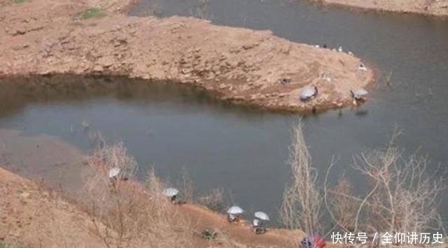 怪不得老钓手一字不透露,原来热天的鱼都藏在这,白钓二十年鱼
