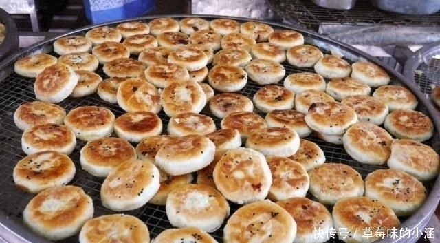制作|绿豆饼是常见的食物,你知道哪里最正宗吗