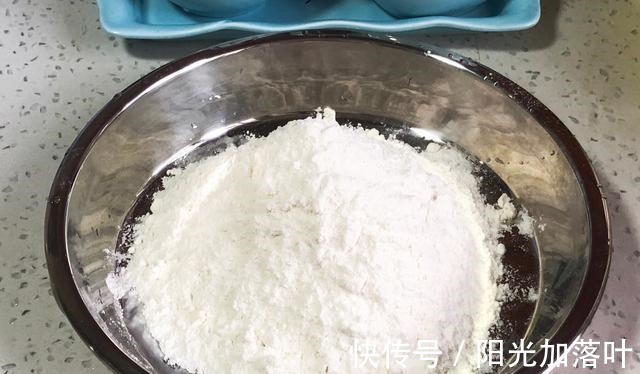包子|家有孩子，早餐别再吃包子饼粥了，用面粉这样做，3分钟解决1大碗！