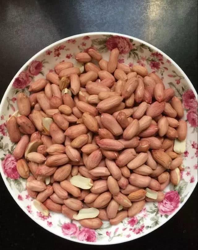 花生米|炒花生米,万万别直接下锅,多加这1步,香脆入味,放30天没事