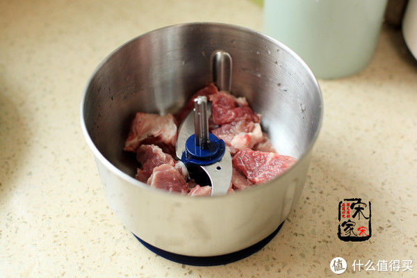 绞肉机|吃不够的牛肉饼，20元成本做9个，喷香多汁皮薄如纸！