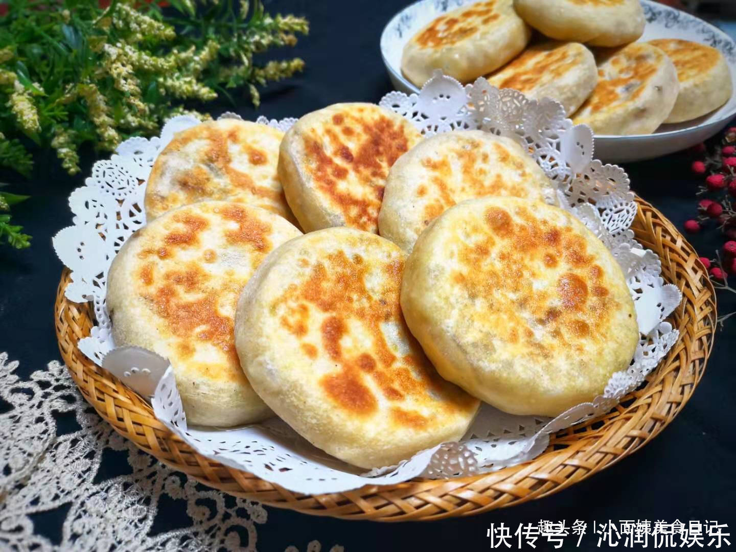 猪油|冬季，我家最爱这馅饼，又薄又软，一口气吃了四个还觉得不过瘾！