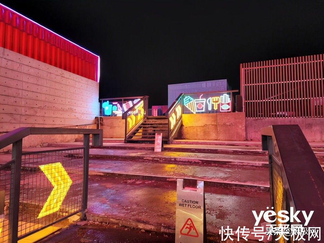 s22|“白天不懂夜的黑”三星Galaxy S22 Ultra：我却更懂夜的美