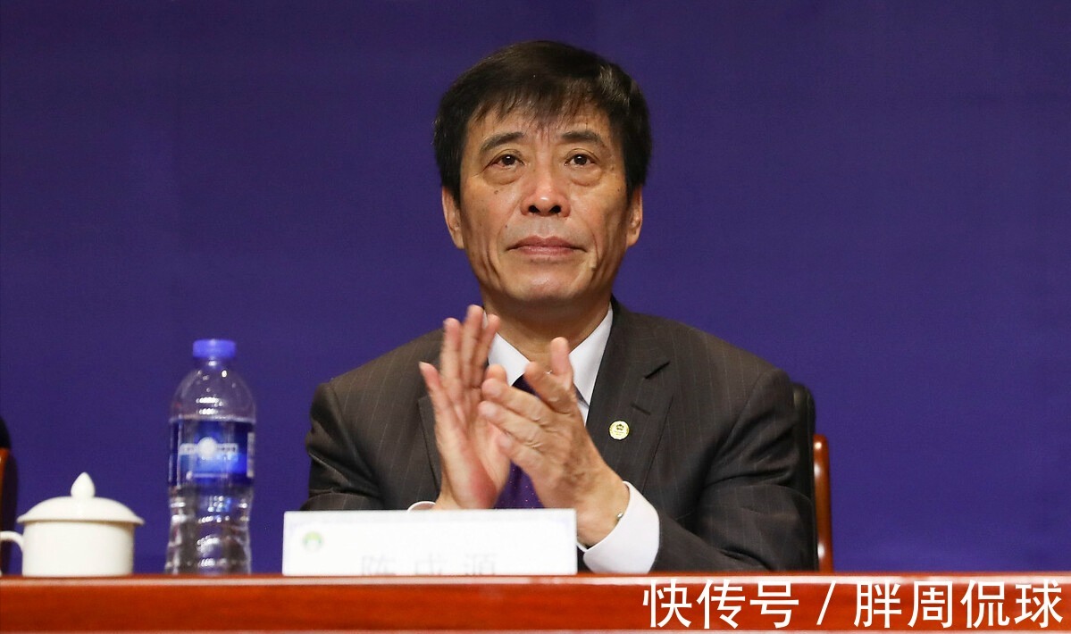 天王山之战|郝伟输定了?足协宣布中超金哨执法鲁能战上港,3个细节暗示不妙