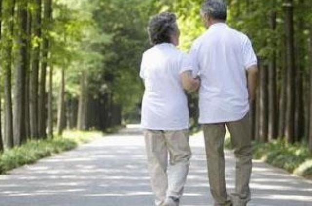 胆汁|糖尿病饮食“四宜五忌”原则,餐后“四个行动”,让血糖更听话