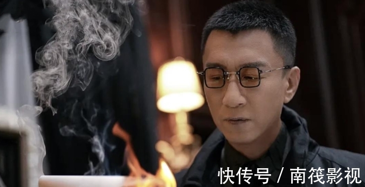 扫黑风暴|连续2天播放量第一,《扫黑风暴》口碑炸了,可观众却开始狠骂了