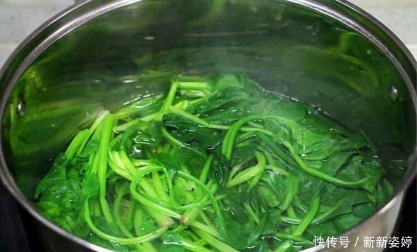 必须先焯水的4种蔬菜,很多人不懂直接下锅,难怪难吃不易熟