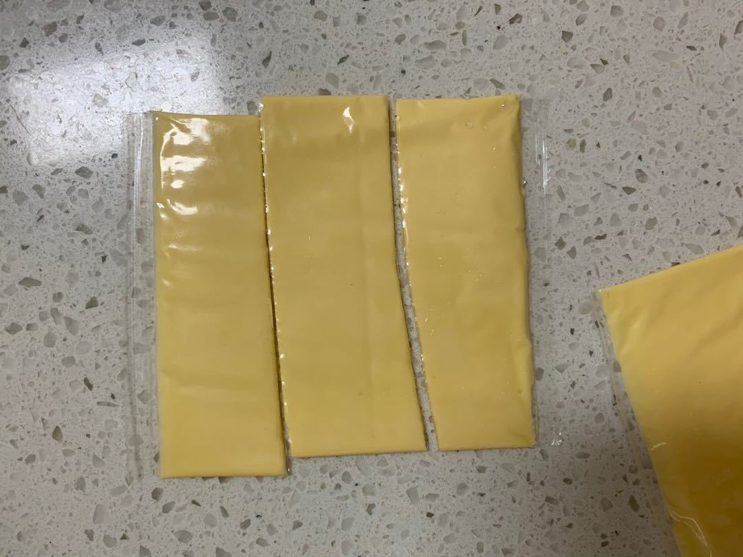 4个鸡蛋,半杯牛奶,教你做奶香浓郁,一口就爆浆厚蛋烧