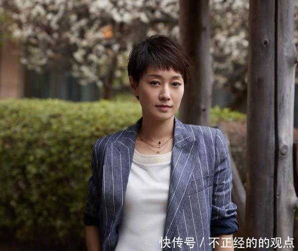 后脑勺|马伊琍还是把头发剪短了,短碎发变潮短发,网友“美得焕然一新”