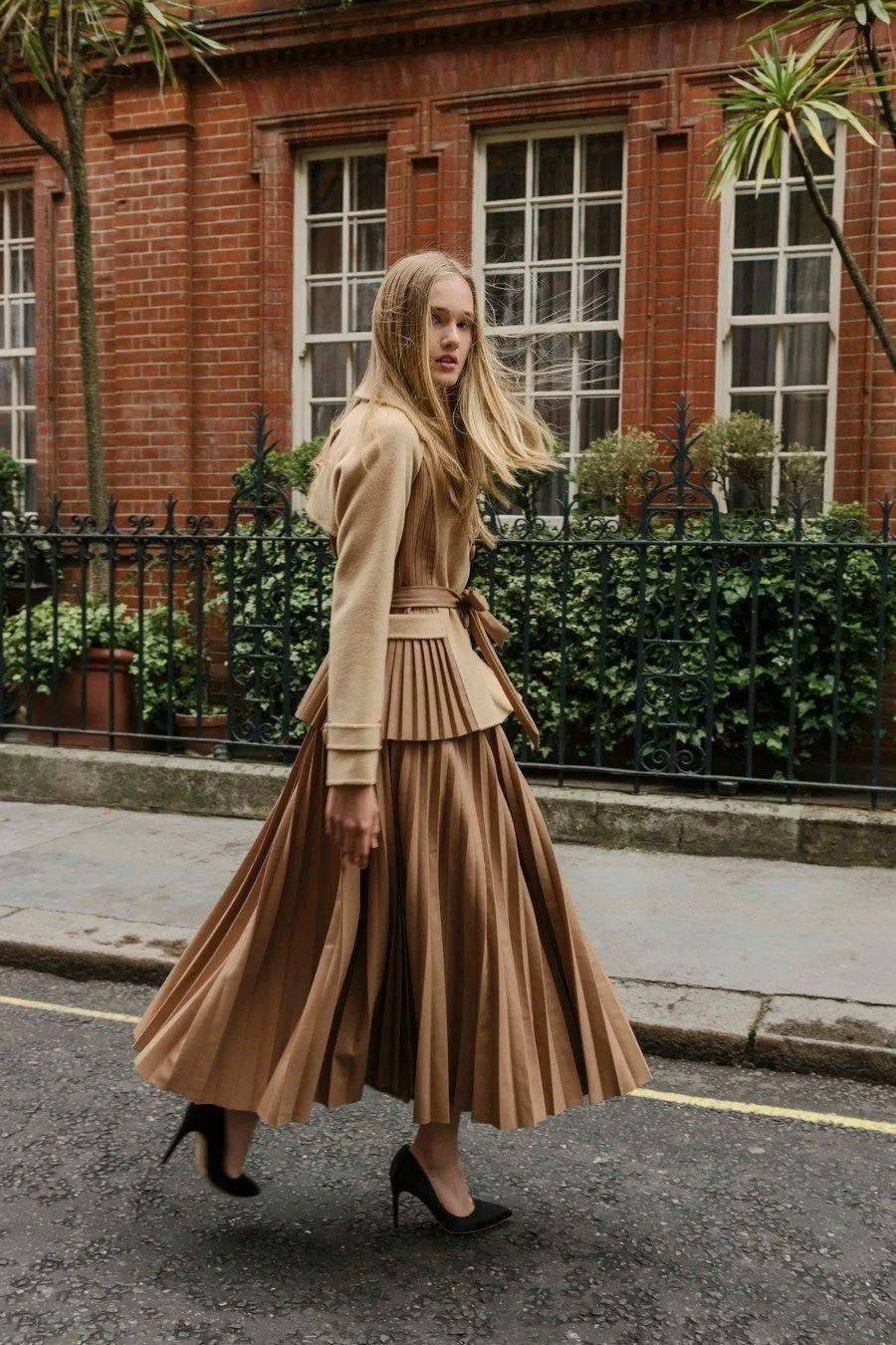 穿搭|西装配裙一半帅气一半温柔, 在这个秋天尽显高级美