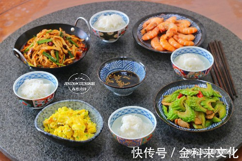 晒晒我家的午餐，半个小时搞定四道菜，口味兼顾，好好吃！