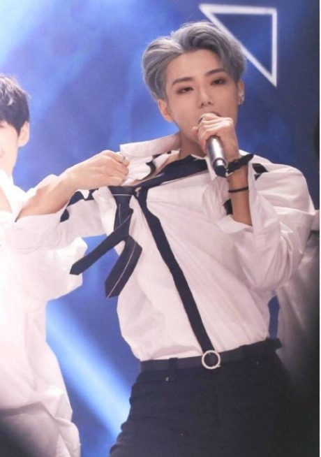 《青春有你》位置測評妝發(fā)好評,胡春楊紅發(fā)驚艷,姚弛似白馬王子