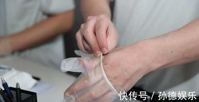 温度计|孩子误吞水银,婆婆不慌不忙,不料她下一个行为,连医生都称赞