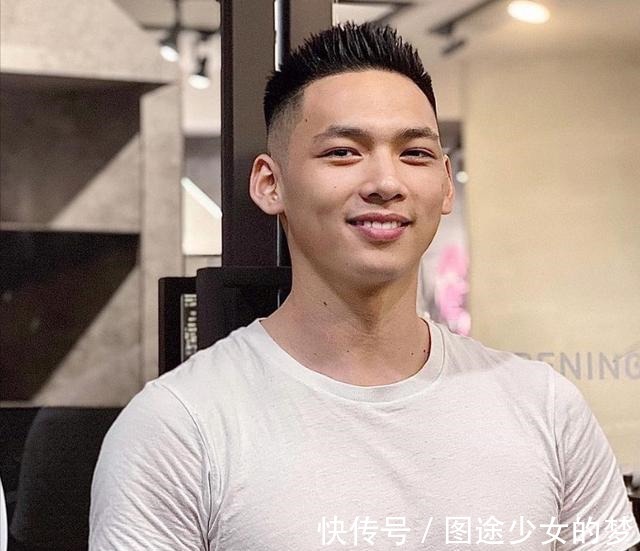 寸头 别再说寸头是“精神小伙”发型了,男生剪这3种短发,帅气又潮流