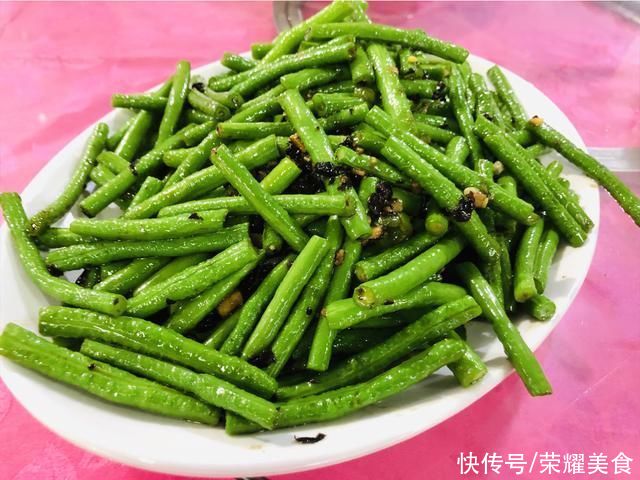 炒豆角|岳父生日摆寿宴，在农村这10菜1汤不到400块，大家来看看值不值吧