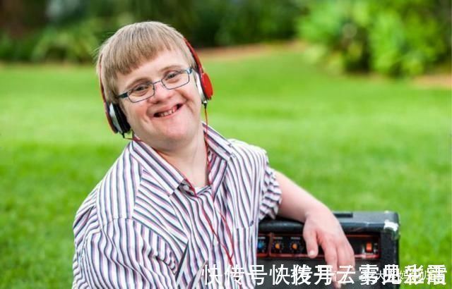 新生儿|有“唐氏综合征”的孩子,面部是什么样子?婴儿期能看出来吗