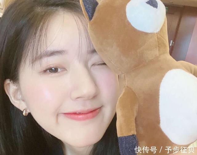 为什么刚化完妆的时候挺好,过了一两个小时之后就和没化妆一样?