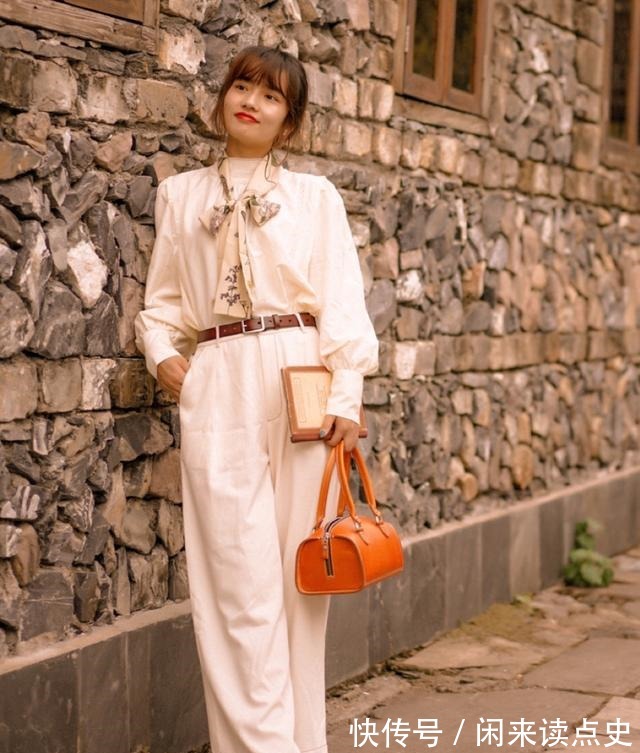 搭配 身高155,却成了小个子穿衣标杆,这位博主的拖地裤穿搭适合照搬!