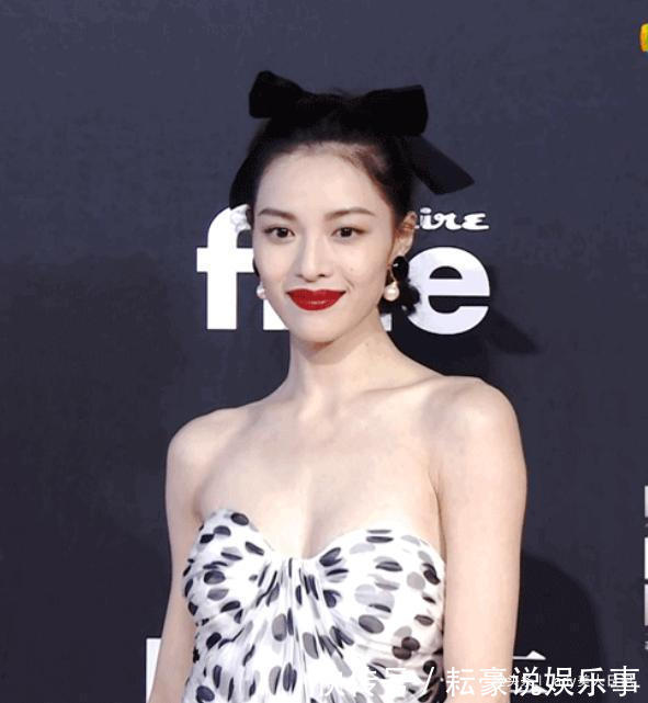 安利 手残党想要的3种减龄发型，随便一扎都是少女感，换个发型更年轻