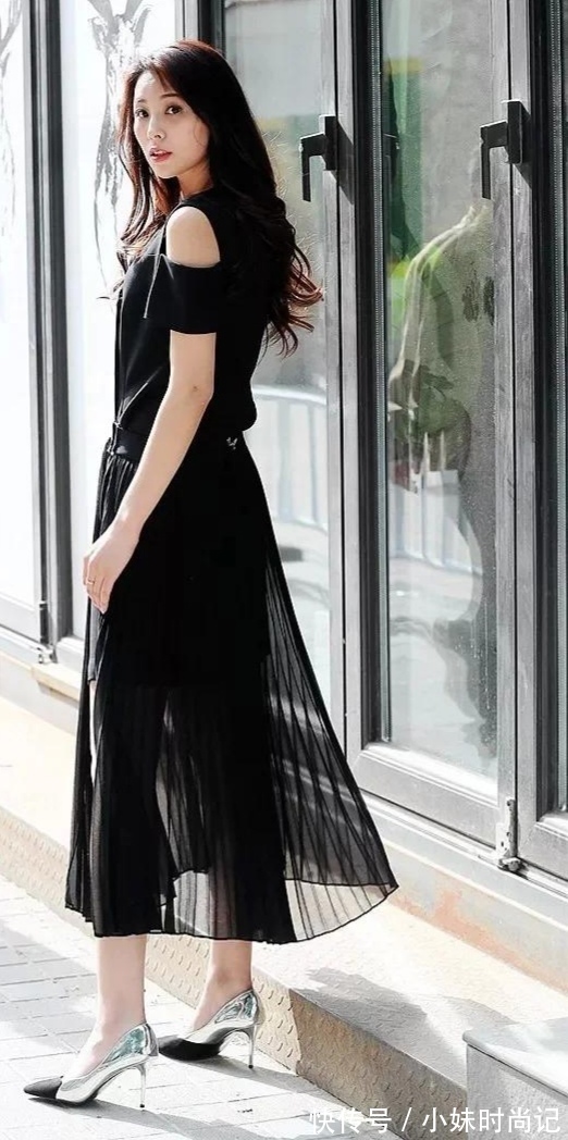 有气质|中年妇女如何穿搭比较时尚有气质?