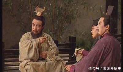 天下|“煮酒论英雄”时，曹操为什么不除掉刘备？