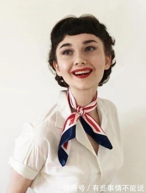 颜色 上了年纪的女人,要懂得丝巾的“三要三不要”,会美得更优雅得体!