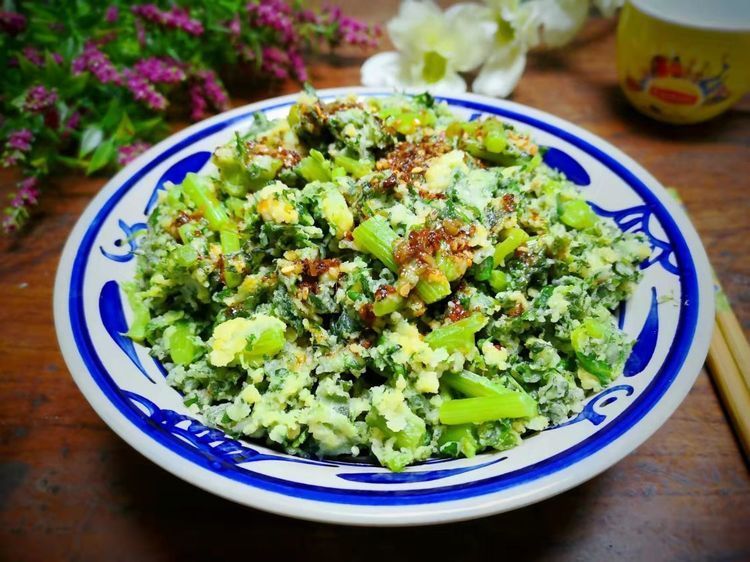 玉米面|冬季,这碱性蔬菜要多吃,改善失眠还润肺,做成蒸菜特别好吃!