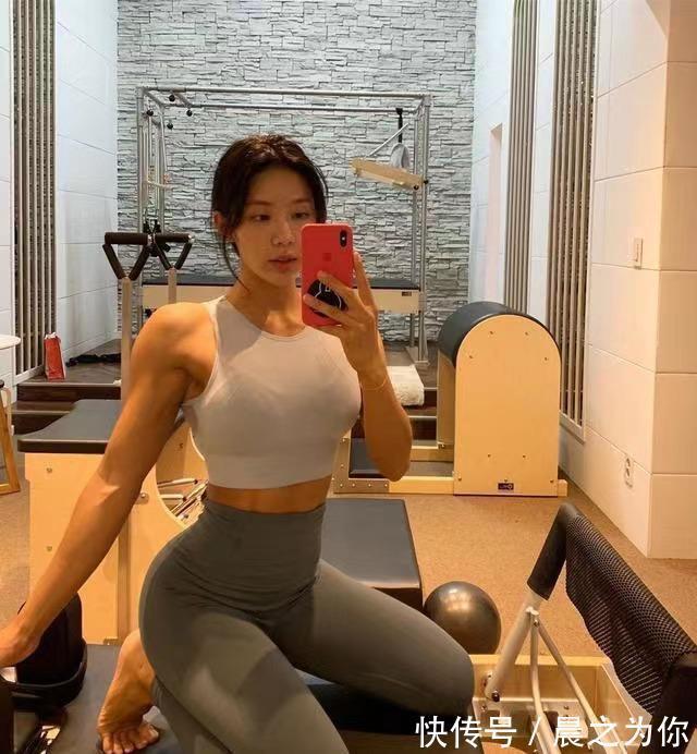 健身|韩国釜山健身女神,小蛮腰、大长腿,爱健身的她魅力四射