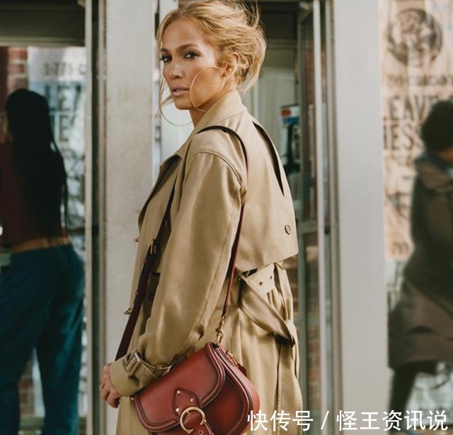 by|你都喜欢什么牌子的包包我喜欢Dior，蔻驰和By Far