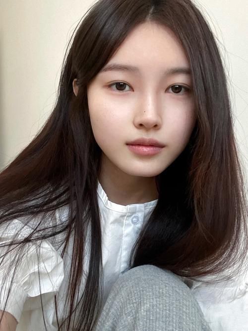 双眼皮怎么贴，几个简单的小方法，让你拥有忽闪忽闪的大眼睛