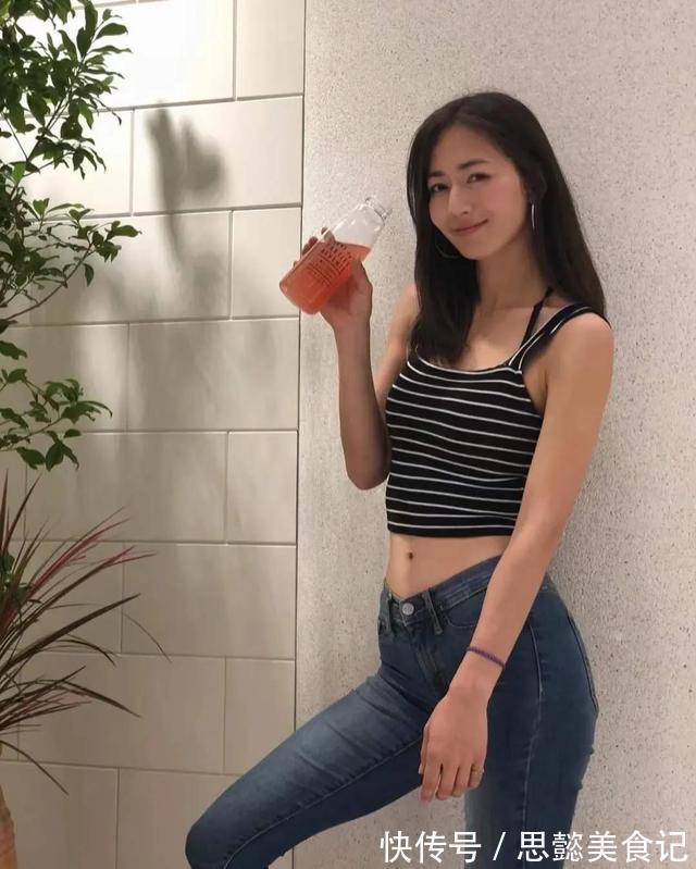 mNBA驻队日本女记者,体重110斤,曲线完美,源于她坚持健身