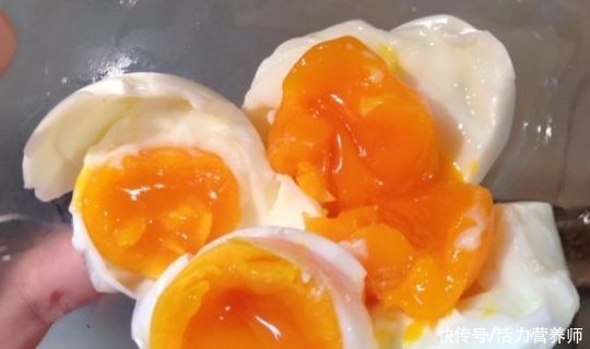 氨基酸|对于鸡蛋，营养专家最想戳破的3个鸡蛋谣言，不能再上当受骗了